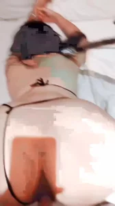 后入深圳极品肥臀兼职女大学生，学生可约